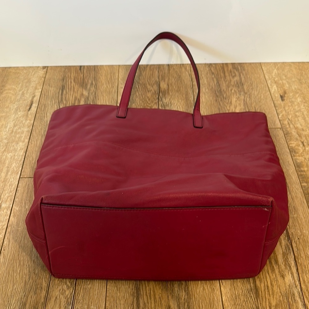 Coach Berry Leather Tote with Gold Hardware - Picture 12 of 15